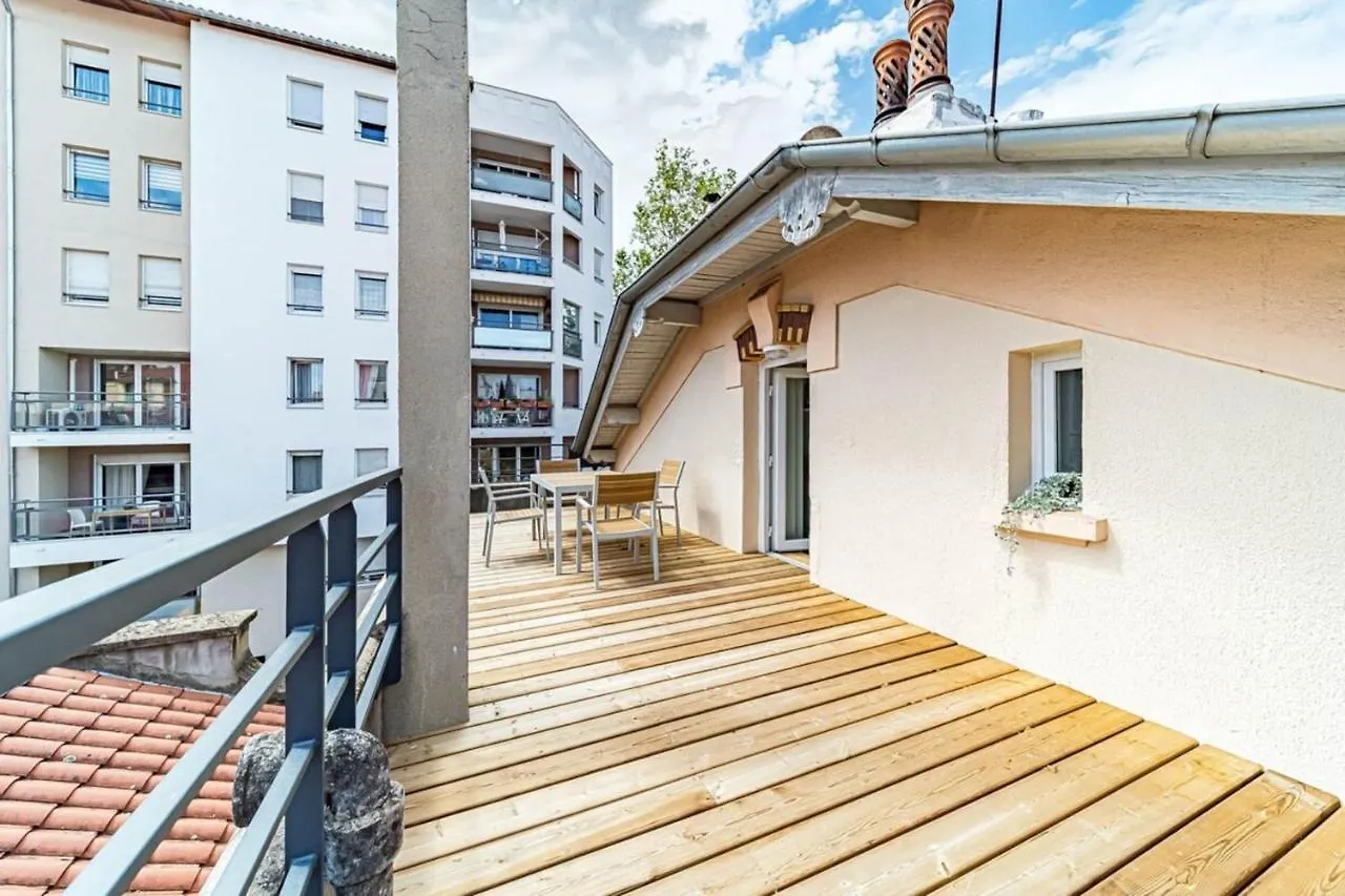 Le Melzet Charmant 4 Pers Avec Terrasse Charpennes Villeurbanne France